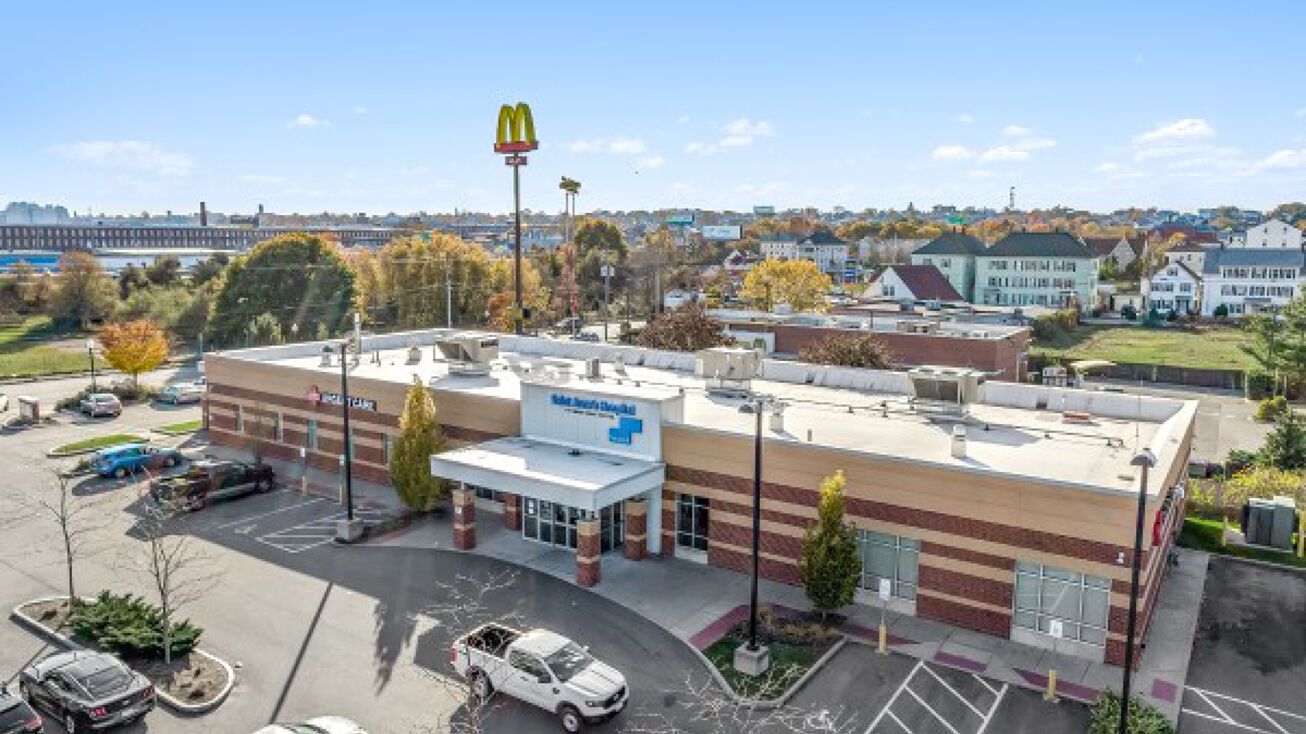 119 Coggeshall St, New Bedford, MA 02746