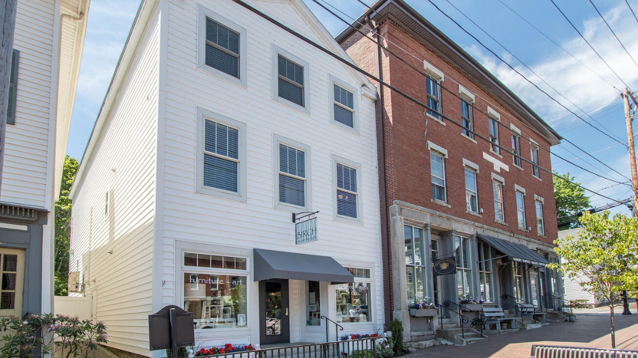 72 Main St, Wiscasset, ME 04578 | Crexi.com