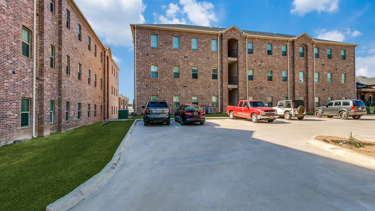 1200 Bromberg St, Mineola, TX 75773 Multifamily Property for Sale