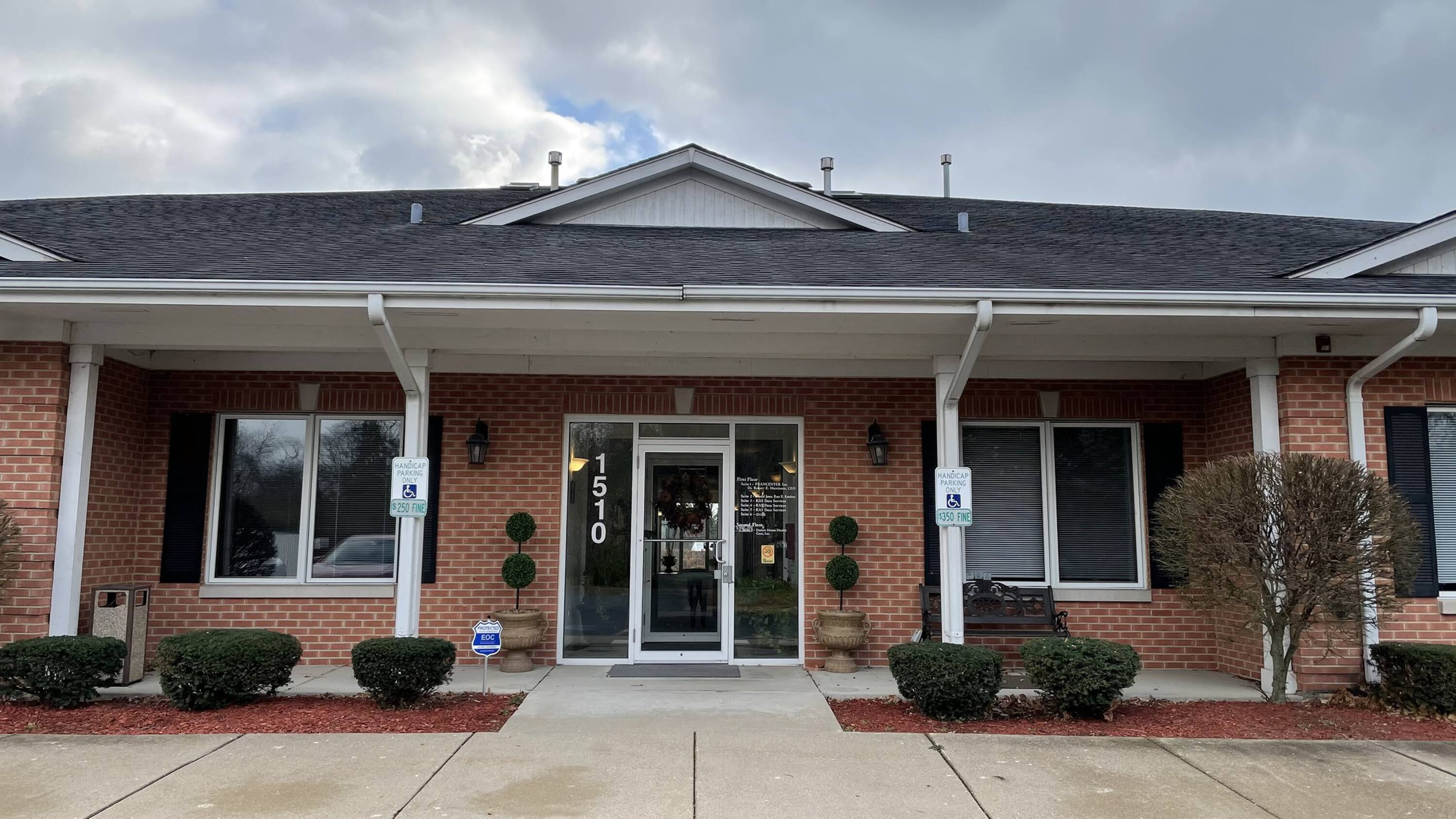 1510 Plainfield Rd, Darien, IL 60561