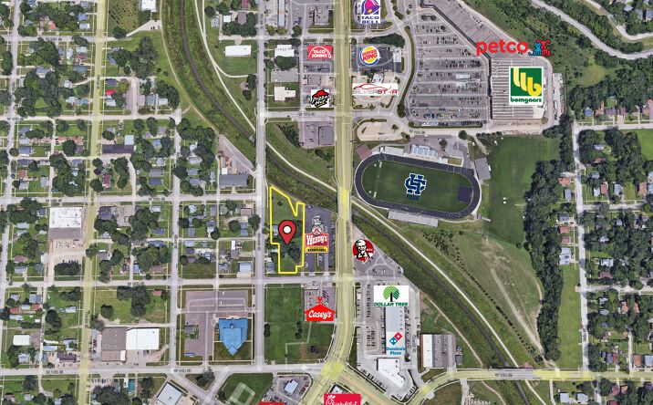 Pictures of Land, Office, Retail property located at 1516 Geneva St, Sioux City, IA 51103 for sales - image #1