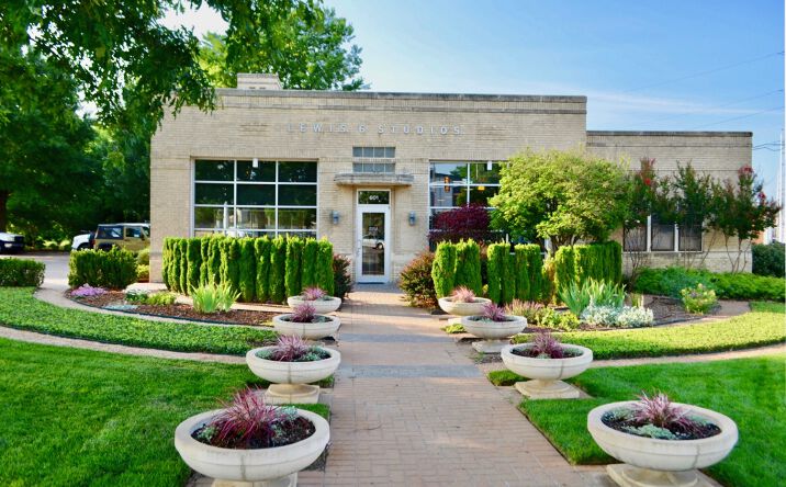 image of property at 601 S LEWIS AVE Tulsa OK 74104-3327