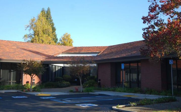 Pictures of Office property located at 1700 Eureka Rd, Roseville, CA 95661 for comps - image #1