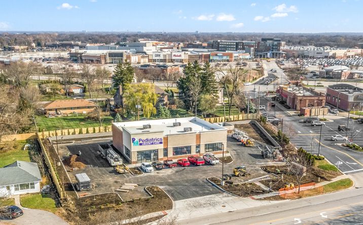 Pictures of Office property located at 204 W Rand Rd, Mount Prospect, IL 60056 for comps - image #1