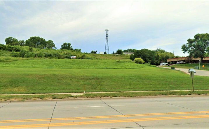 Pictures of Land property located at 3125 Floyd Blvd, Sioux City, IA 51108 for sales - image #1