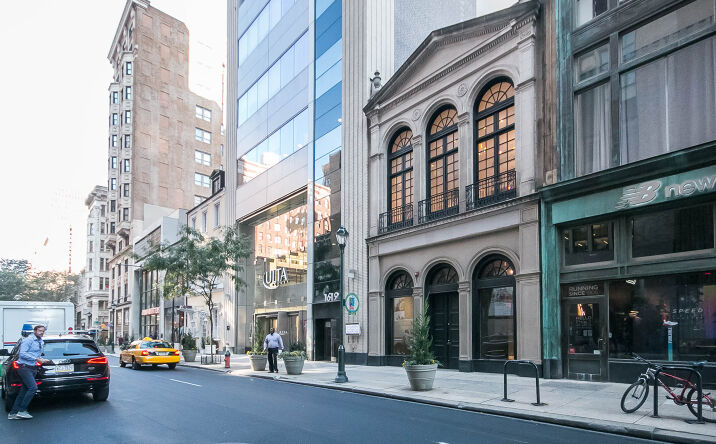 Pictures of Mixed Use, Retail property located at 1617 Walnut St, Philadelphia, PA 19103 for comps - image #1