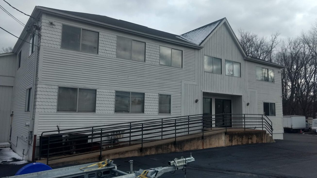 199 Adams St, Manchester, CT 06042