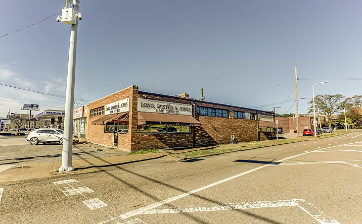 Pictures of Office property located at 314 Poplar Ave, Memphis, TN 38103 for comps - image #1
