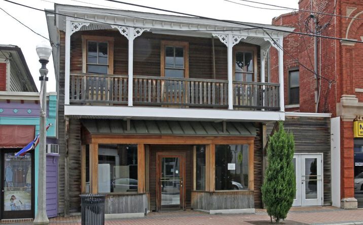 Pictures of Retail property located at 17 East Mellen Street, Hampton, VA 23663 for sales - image #1