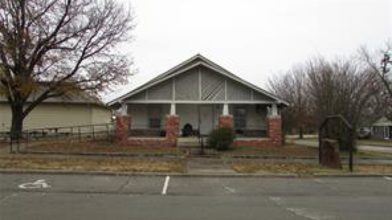121 S Broadway St, Skiatook, OK 74070