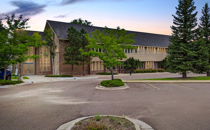 Pictures of Office property located at 1950 Bluegrass Cir, Cheyenne, WY 82009 for sales - image #1