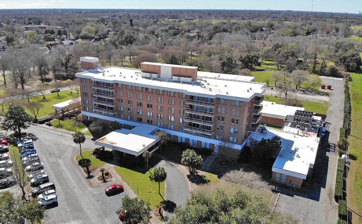 Pictures of Office, Senior Living property located at 4201 Woodland Dr, New Orleans, LA 70131 for sales - image #1