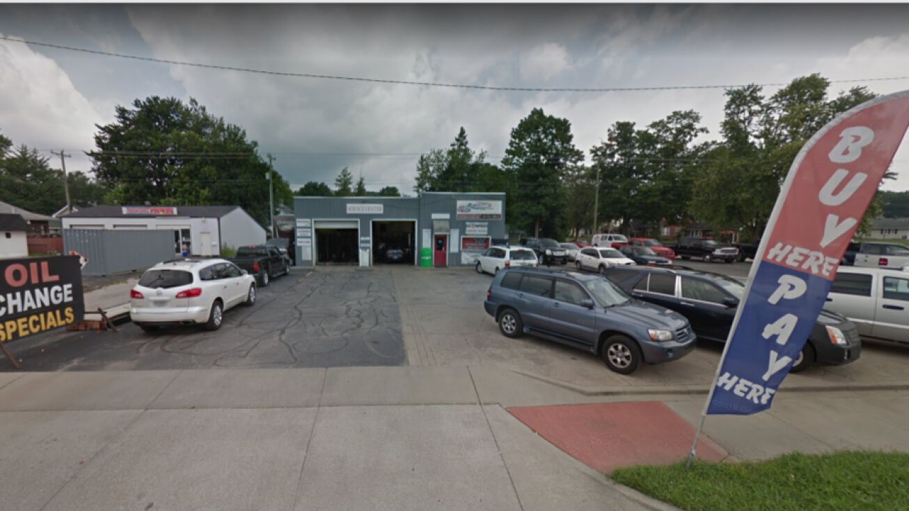 490 E St, Martinsville, IN 46151