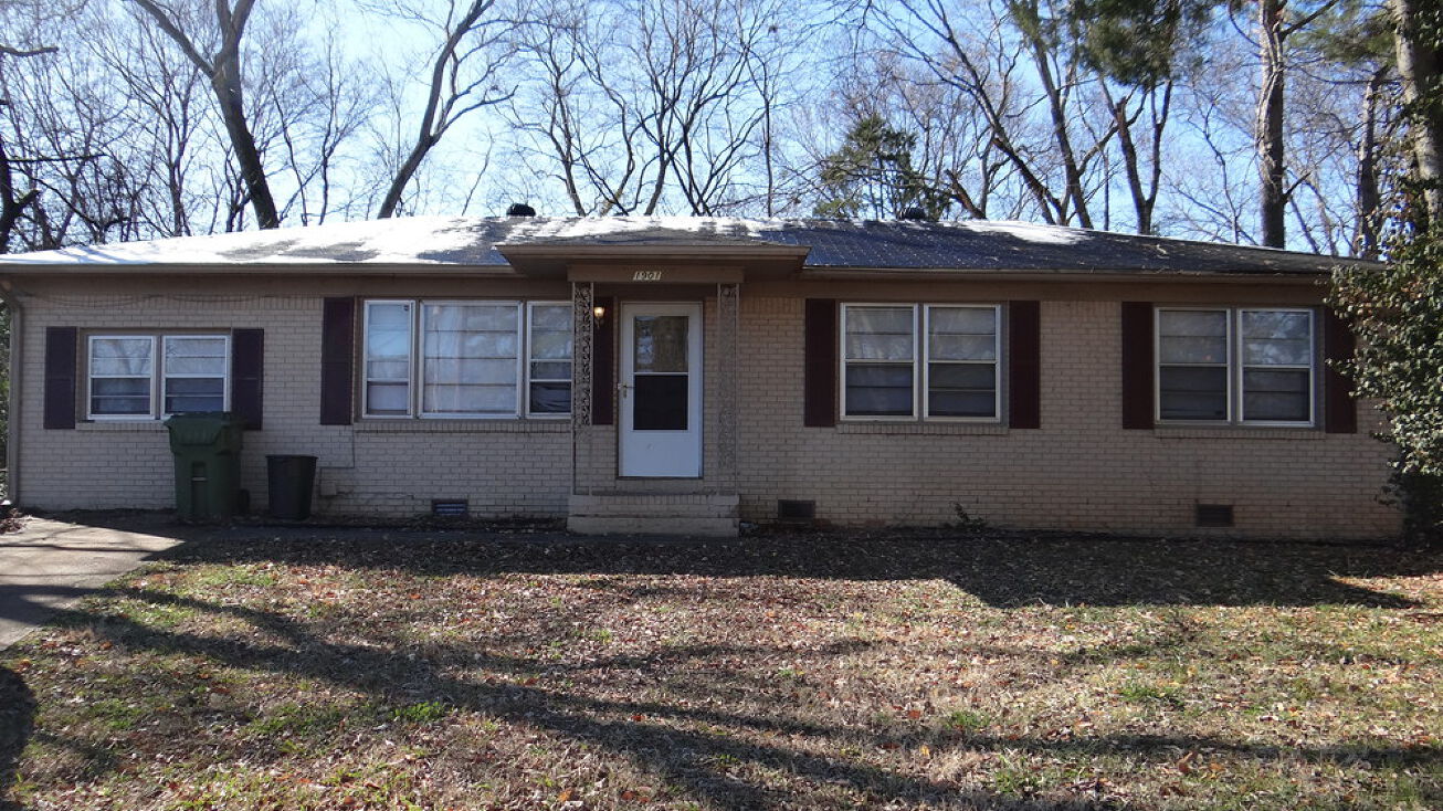 1901 Canterbury Circle, Huntsville, AL 35816 Multifamily Property for