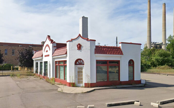 Pictures of Retail property located at 1102 S Washington Ave, Lansing, MI 48910 for sales - image #1