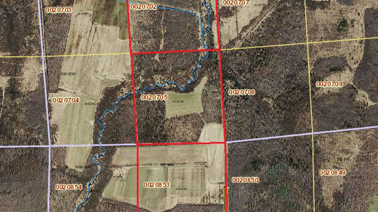 W12413 Rangeline Rd, Deerbrook, WI 54424