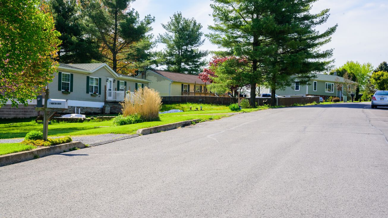 23 Minton Dr, Selinsgrove, PA 17870