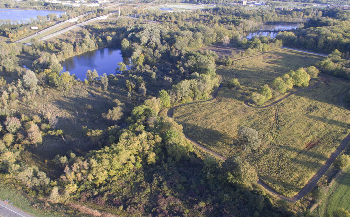 Pictures of Land property located at Davis Hwy, Lansing, MI 48917 for comps - image #1