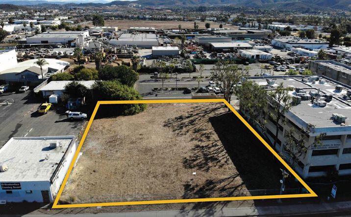 Pictures of Land property located at Rancho Santa Fe Rd, San Marcos, CA 92078 for comps - image #1