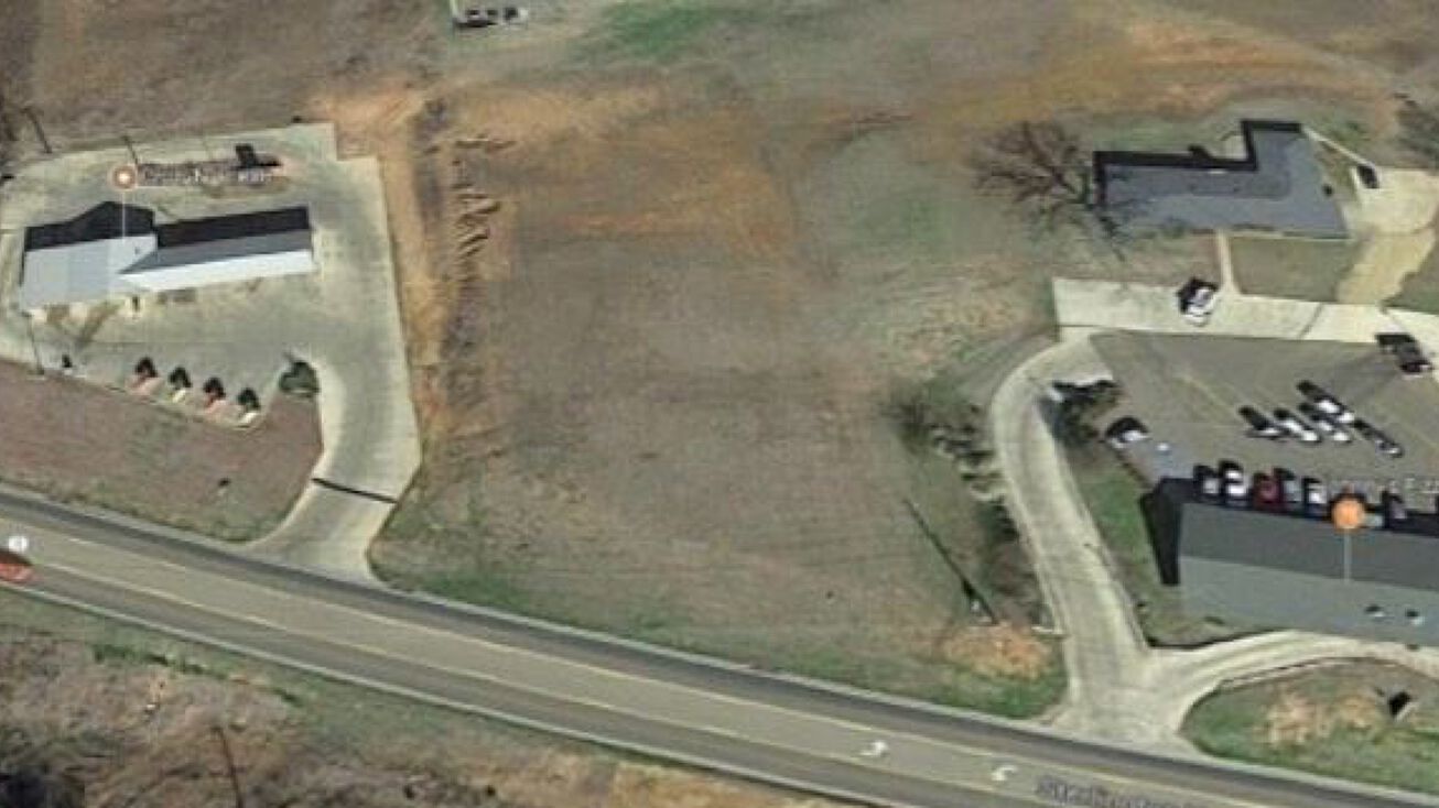 833 Sterlington Hwy, Unit 153559, Farmerville, LA 71241