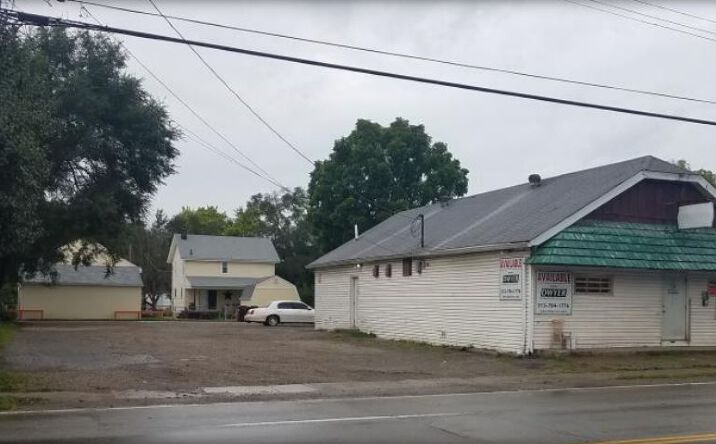 Pictures of Retail property located at 55 S. Riverside Dr, Hamilton, OH 45011 for comps - image #1