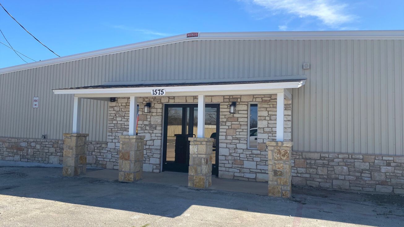 1575 N Austin St, Seguin, TX 78155 Office Property for Sale Austin St