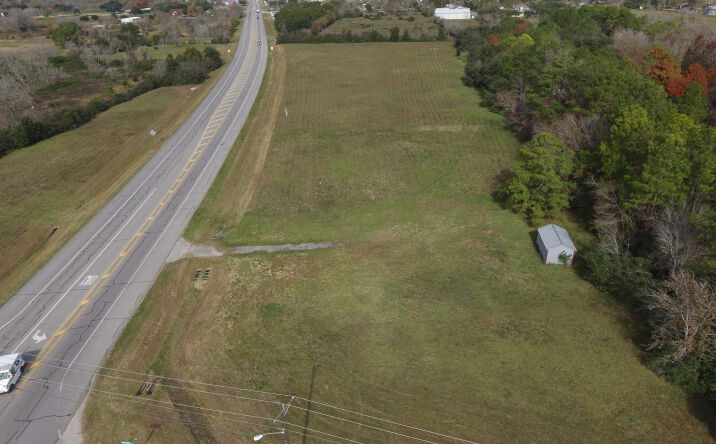 Pictures of Land property located at 2420 Hewitt St, League City, TX 77573 for sales - image #1