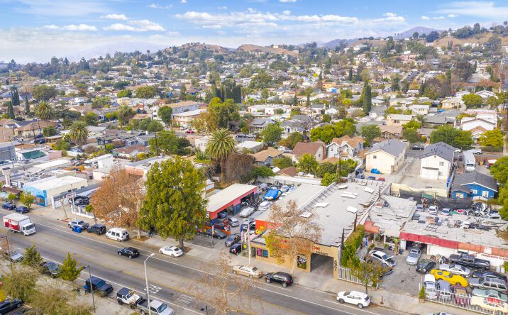Pictures of Retail property located at 5251 York Blvd, Los Angeles, CA 90042 for comps - image #1
