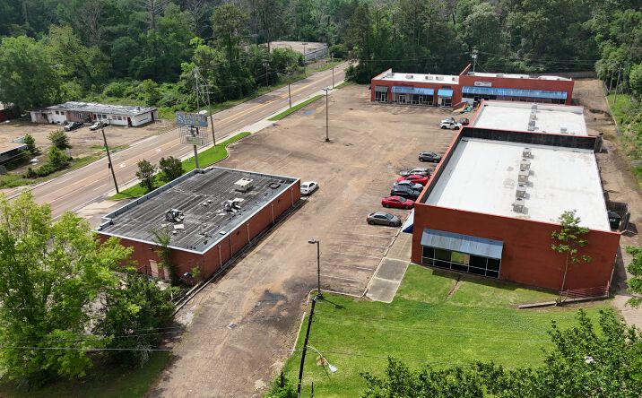 Pictures of Retail property located at 3501 Terry Rd, Jackson, MS 39212 for sales - image #1