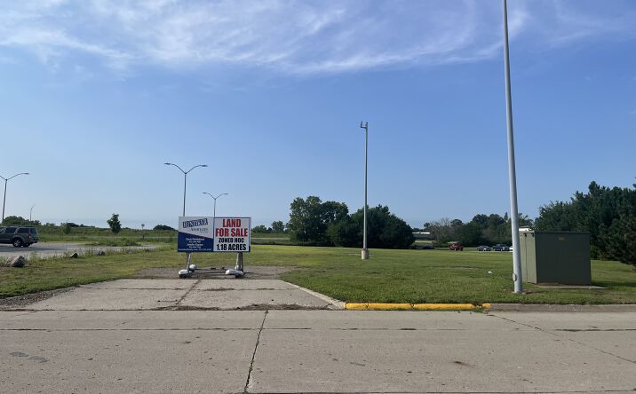 Pictures of Land property located at 310 S 17th St, Ames, IA 50010 for sales - image #1