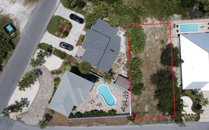 image of property at 608 CAMELIA ST Panama City Beach FL 32407-3110
