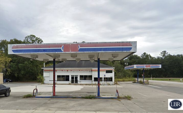 Pictures of Retail property located at 15035 NE US Hwy 301, Waldo, FL 32694 for sales - image #1