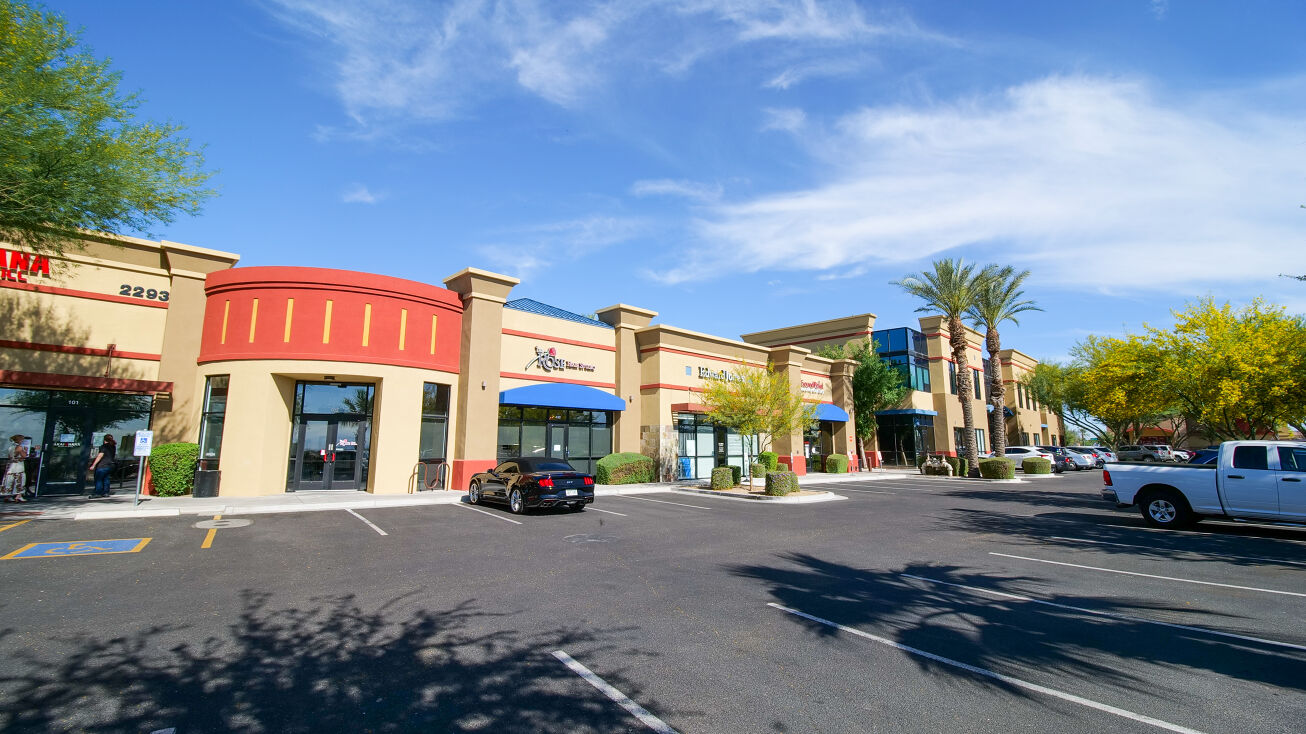 2293 PebbleCreek Pkwy, Goodyear, AZ 85395