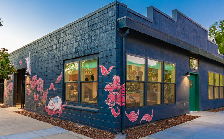 Pictures of Retail property located at 2030 28th St, Sacramento, CA 95818 for comps - image #1