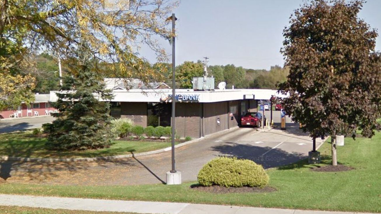 201 E Erie St, Linesville, PA 16424