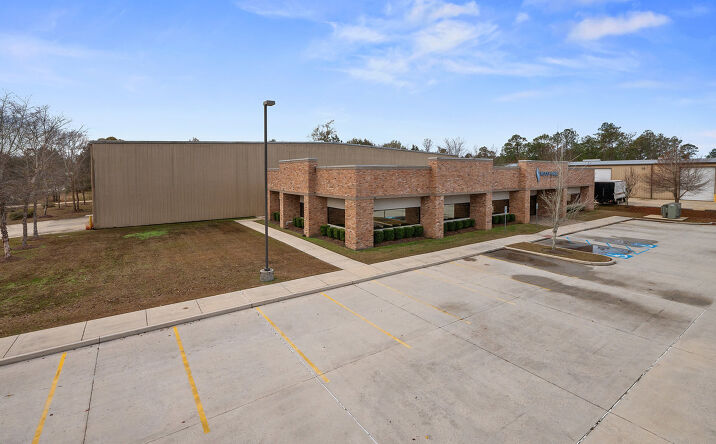 Pictures of Office, Industrial property located at 210 General Patton Ave, Mandeville, LA 70448 for comps - image #1