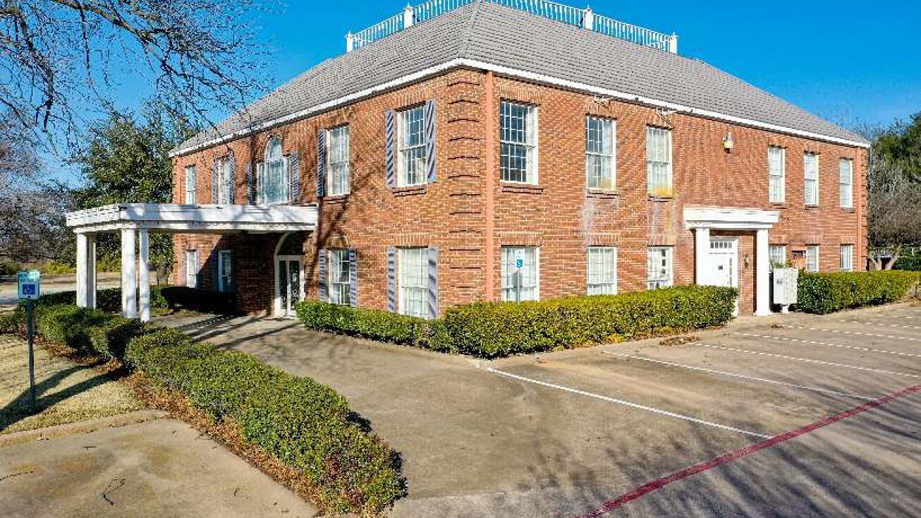 1408 W Abram St, Arlington, TX 76013