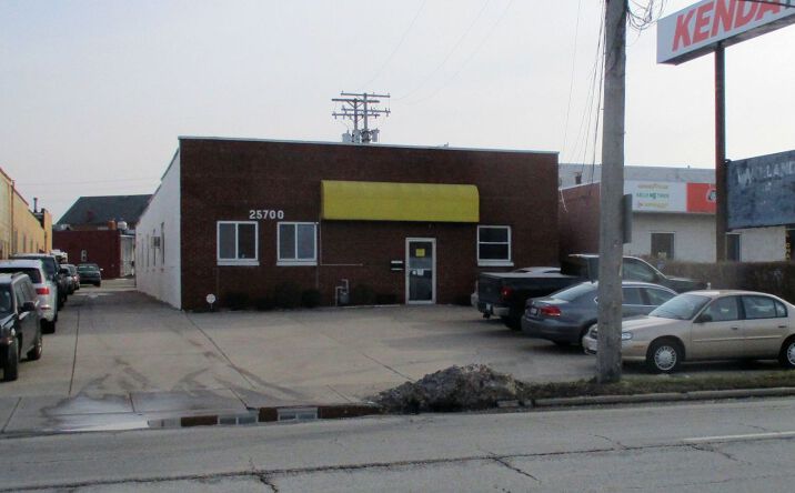 Pictures of Industrial property located at 25700 Lakeland Blvd, Euclid, OH 44132 for comps - image #1
