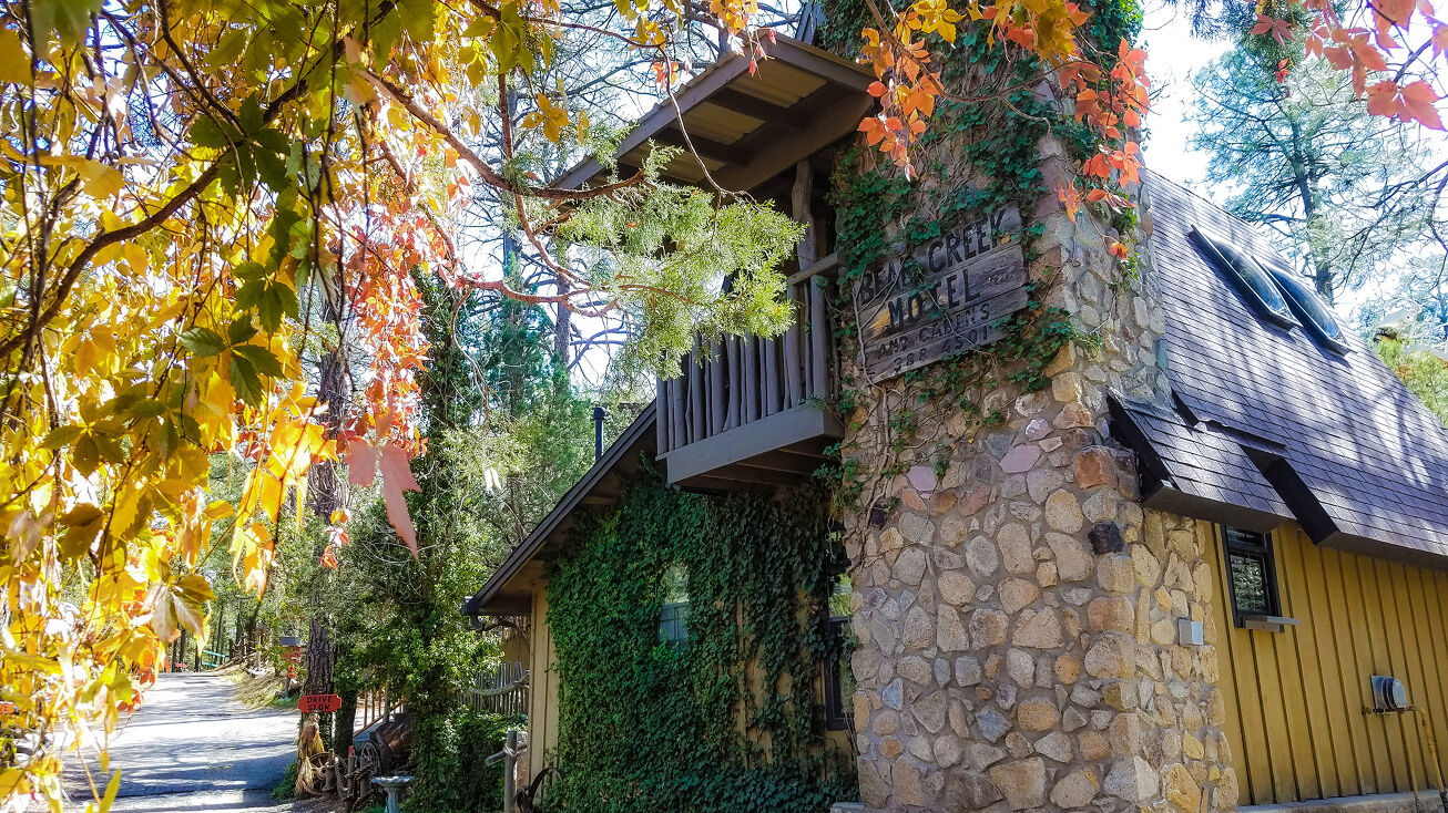 88 Main St, Pinos Altos, NM 88053