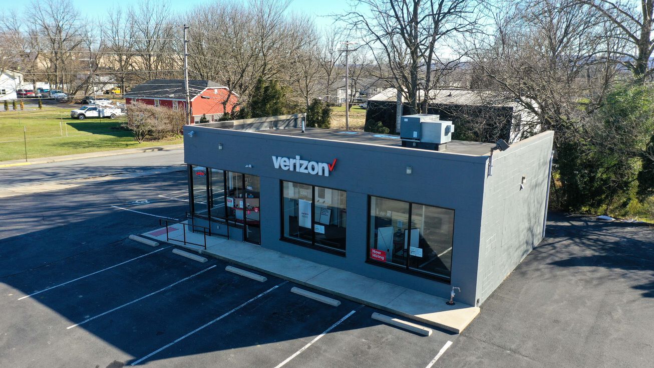 560 E Main St, Kutztown, PA 19530 Retail Property for Sale Verizon Wireless
