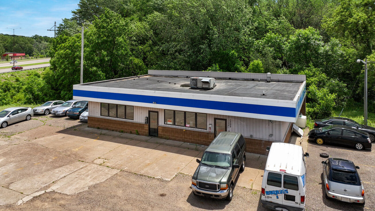 1305 Menomonie St, Eau Claire, WI 54703