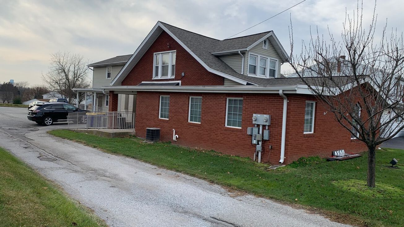 1954 Carlisle Rd, York, PA 17408