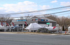 4080444