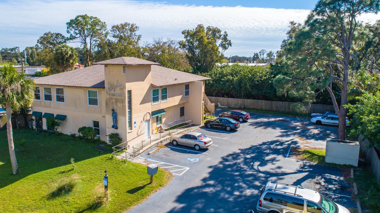 1410 Magellan Dr, Sarasota, FL 34243