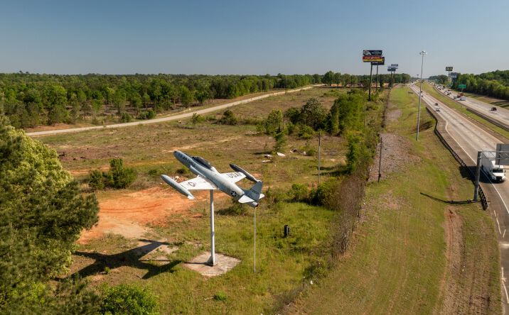 Pictures of Land property located at Vietnam Veterans Memorial Parkway and I-75, Byron, GA 31008 for sales - image #1