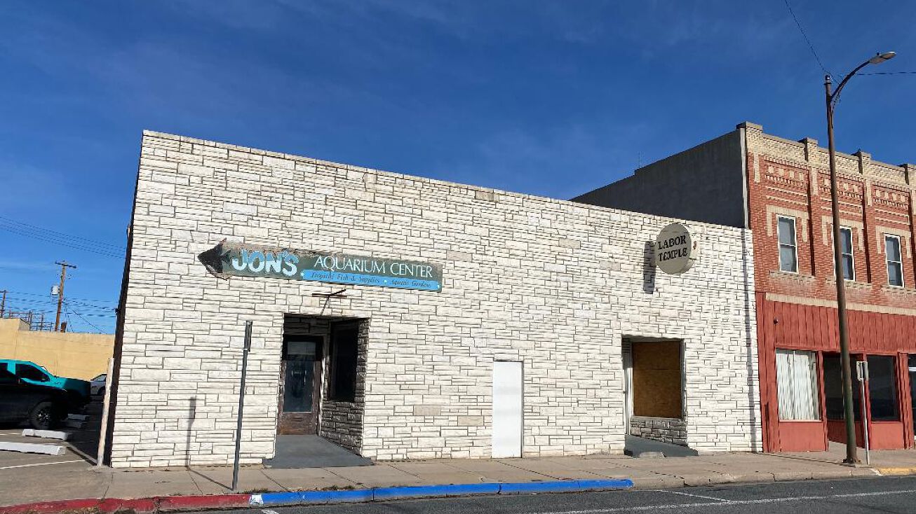 19 E 15th St, Scottsbluff, NE 69361