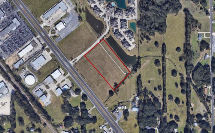Pictures of Land property located at Airline Hwy, Gonzales, LA 70737 for sales - image #1