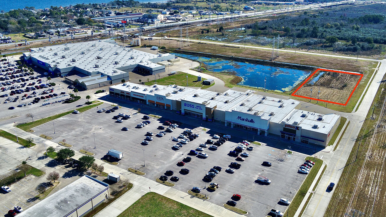 Evergreen Memorial Parkway & Ralph Gordy Avenue, Kemah, TX 77565 Land for Sale Evergreen