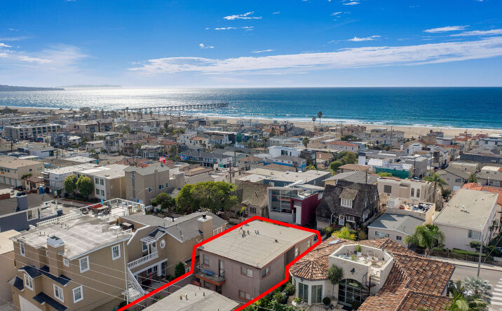 Pictures of Multifamily property located at 1838 Manhattan Ave, Hermosa Beach, CA 90254 for comps - image #1