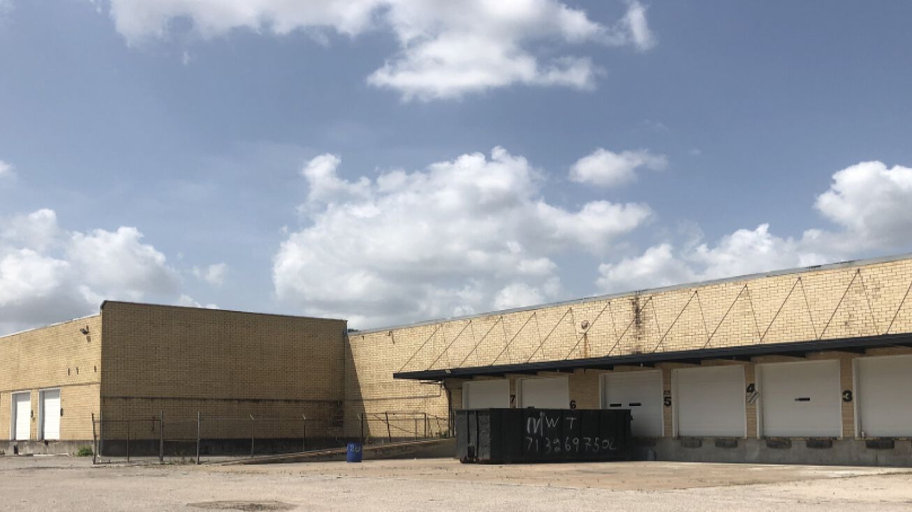 2830 Produce Row, Houston, TX 77023